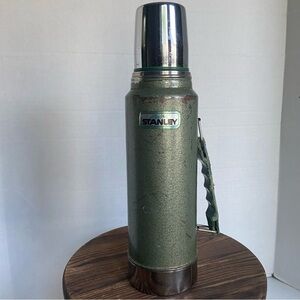 Vintage Aladdin Stanley Green Vacuum Bottle Thermos Made in USA A-944DH Quart